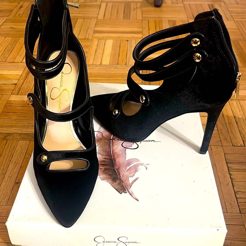 Jessica Simpson 4in stiletto heels. Size 81/2